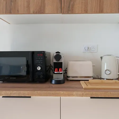 Les Muriers De - Parking Prive & Loggia