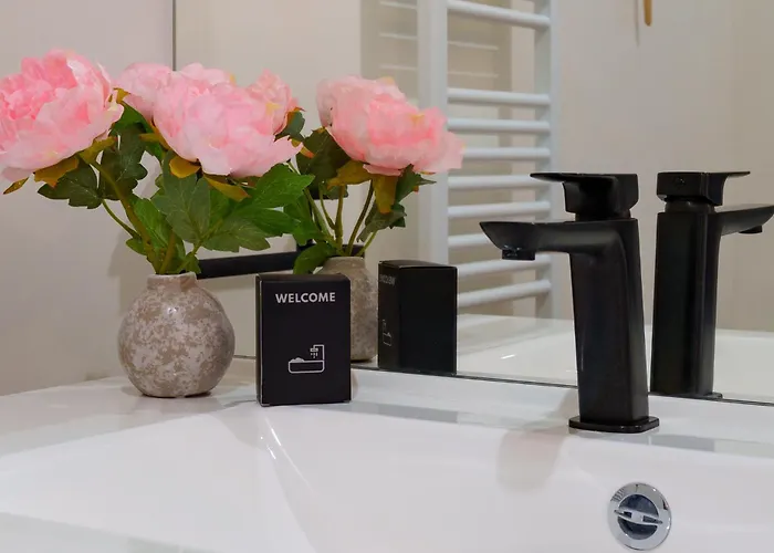 Les Muriers De - Parking Prive & Loggia